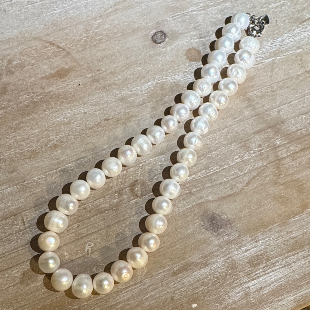 Elegant genuine Pearl Necklace